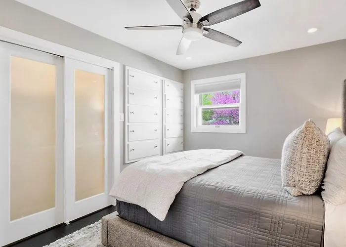 Modern On Monterey, 5 Mins From Memorial Stadium Сasa de vacaciones *