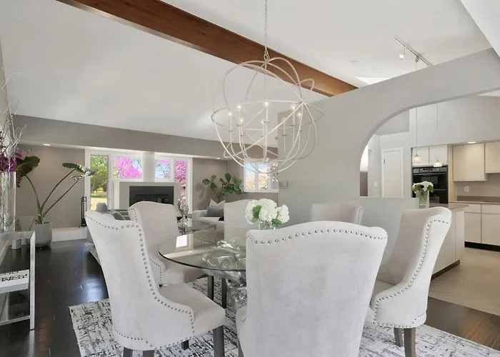 Сasa de vacaciones Modern On Monterey, 5 Mins From Memorial Stadium