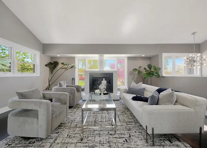 Modern On Monterey, 5 Mins From Memorial Stadium Сasa de vacaciones Champaign