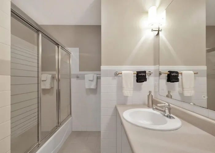Modern On Monterey, 5 Mins From Memorial Stadium Сasa de vacaciones Champaign